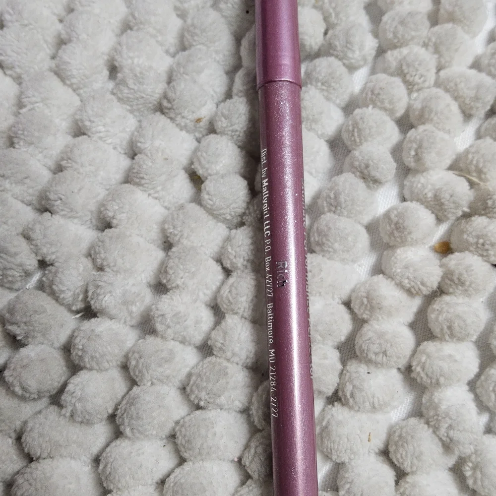 NWOT Mally Make Up Bundle. 3 pieces, skin illuminator, concealer, and perfector